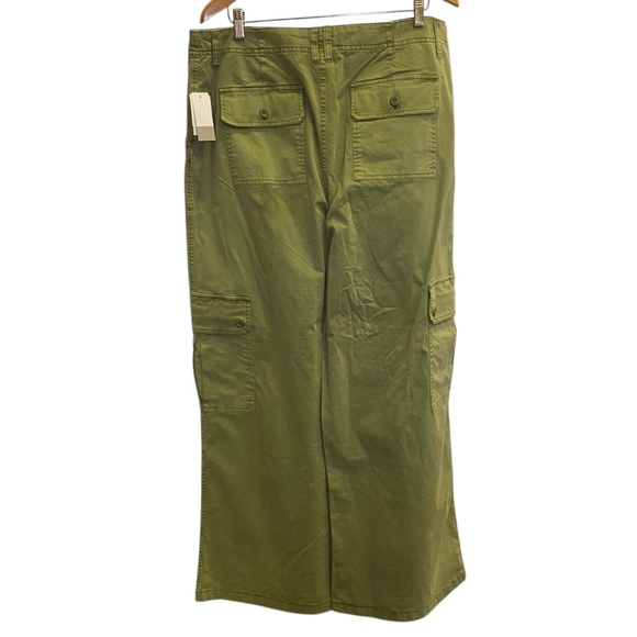 NWT BP sage green cargo pants sz 16 - Picture 2 of 12